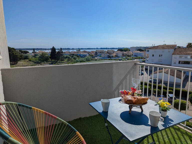 APPARTEMENT 3 PIECES AVEC VUE DEGAGEE SUR LES SALINS DU MIDI — photo 1