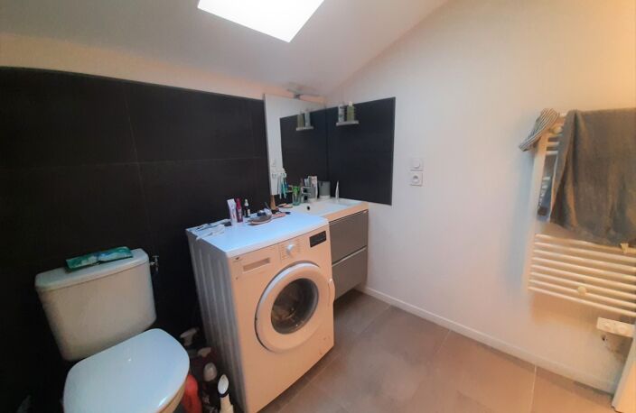 Location appartement 2 pièces 45 m² à Crêches-sur-Saône (71680) — photo 4