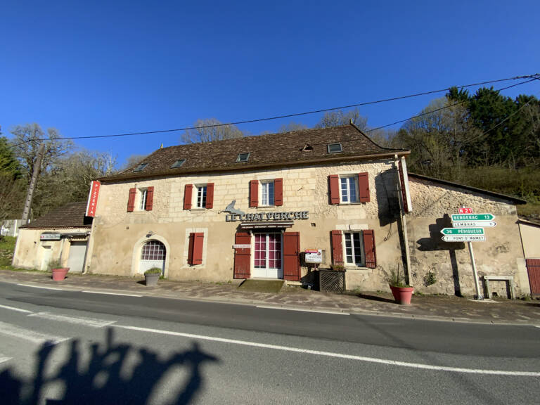 Maison d'habitation + local professionnel - NORD BERGERAC — photo 1