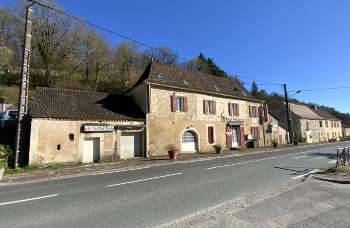 Maison d'habitation + local professionnel - NORD BERGERAC — photo 2
