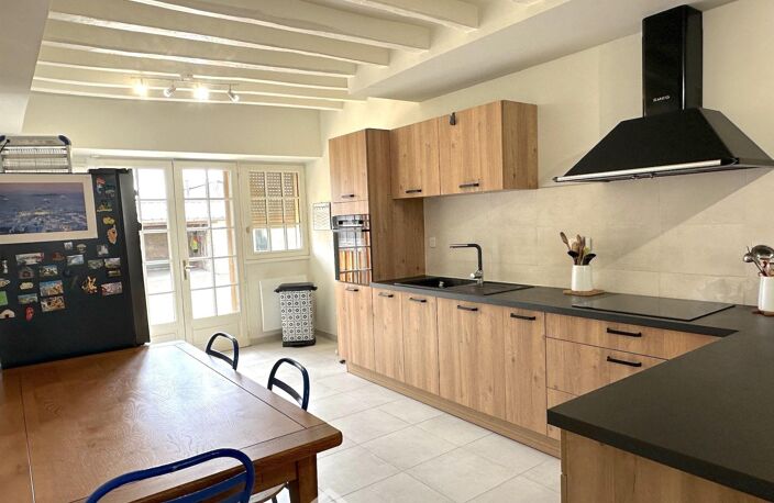 Maison - 121m² - Vernoil-le-Fourrier — photo 3