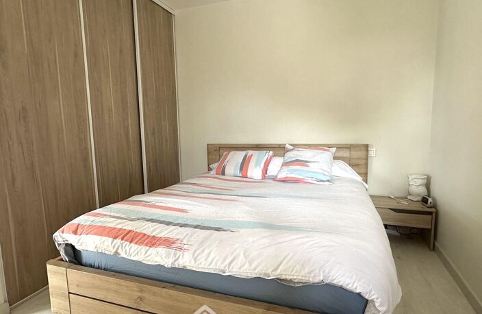 Maison - 121m² - Vernoil-le-Fourrier — photo 5