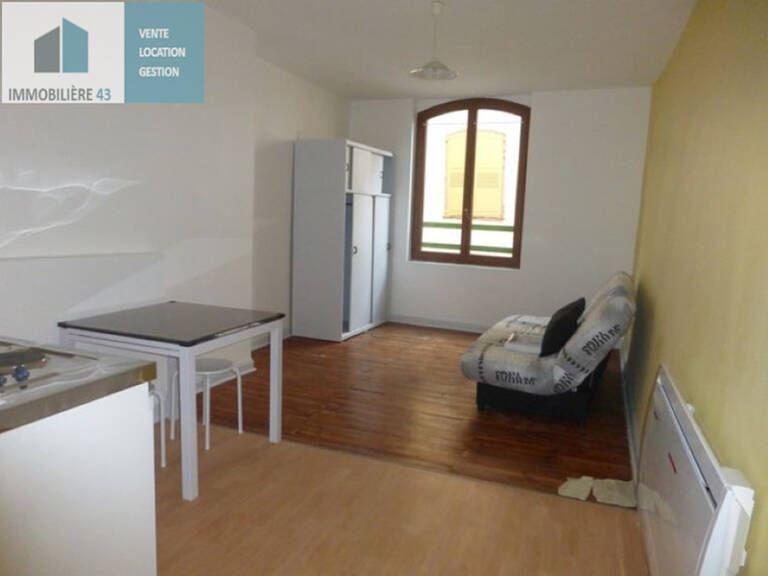 STUDIO AVEC MEUBLES LE PUY EN VELAY - 1 pièce(s) - 25 m2 — photo 1