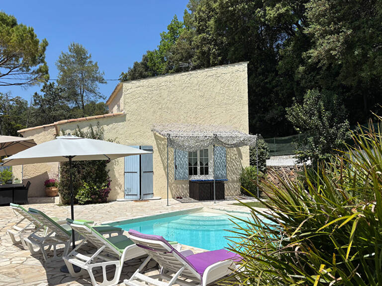 VILLA OPIO 5 pièces de140 m2 L'art de vivre provençal dans un écrin de verdure — photo 1