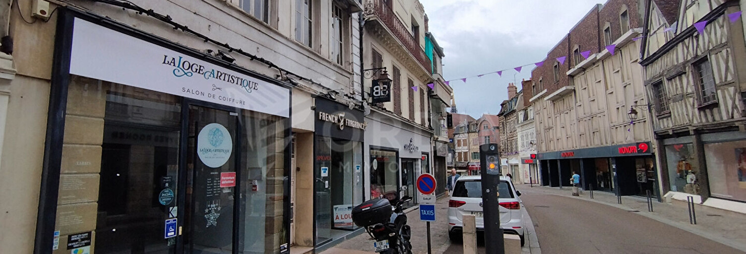 Commerce 4 Pièces 150 m² à louer à Auxerre (89000)