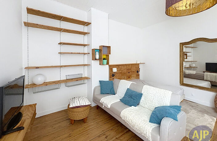 Studio Bordeaux, emplacement stratégique ! — photo 4
