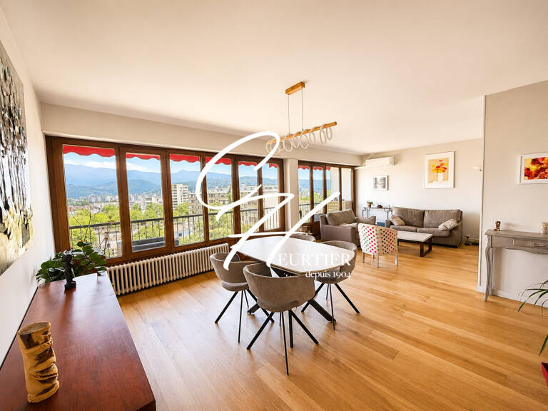 ECHIROLLES T4 DOMAINE JEAN JAURES DERNIER ETAGE EN PARFAIT ETAT — photo 1
