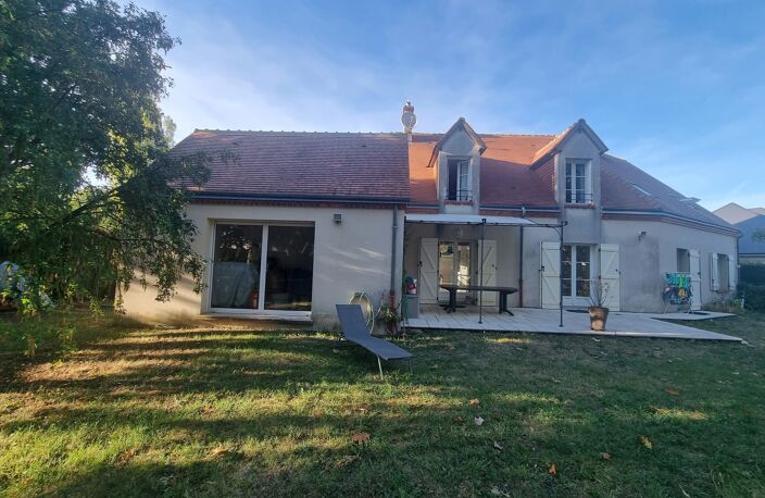 MAISON TRADITIONNELLE 190 m² - OLIVET SUD — photo 2