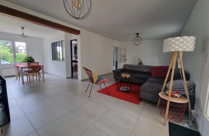 MAISON TRADITIONNELLE 190 m² - OLIVET SUD — photo 5