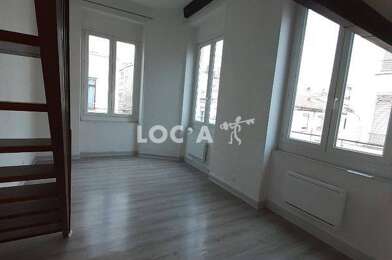 Appartement 1 pièces 825 €