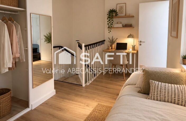 Studio en duplex place St Georges — photo 3