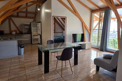 Appartement 5 pièces 1400 €