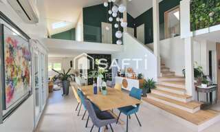 Maison 9 Pièces 330 m² à vendre à Saint-Vit (25410)