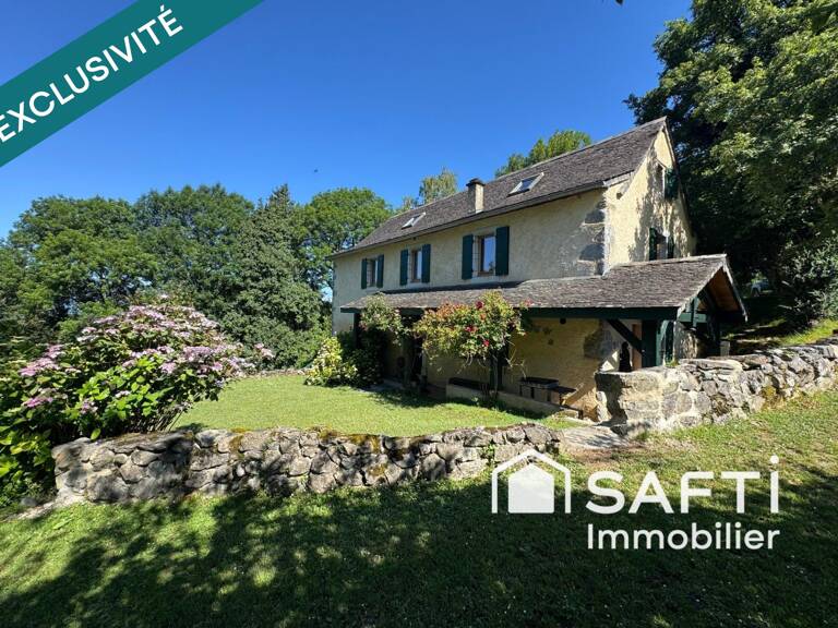 Vaste domaine de montagne, maison, gîte et granges — photo 1