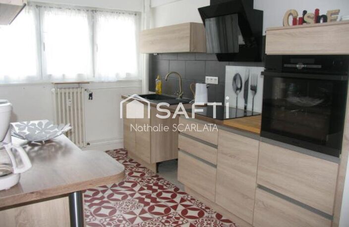 Appartement rénové de 72 m² avec 2 chambres, balcon et garage — photo 2