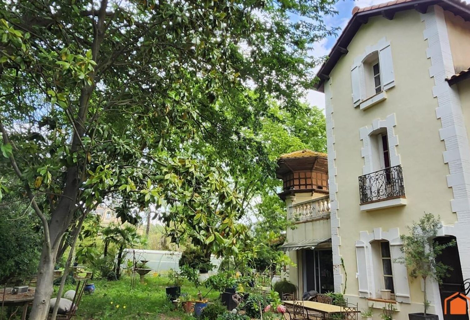 Hôtel particulier de caractère avec jardin arboré et piscine au cœur de Béziers — photo 1