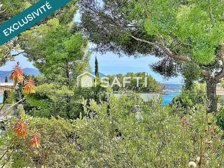 UNE ADRESSE D'EXCEPTION À SANARY-SUR-MER : VUE MER, PORT À PIED, CALME ABSOLU. PARCELLE CONSTRUCTIBLE ATTENANTE DE 1 245 M² EN SUS — photo 1