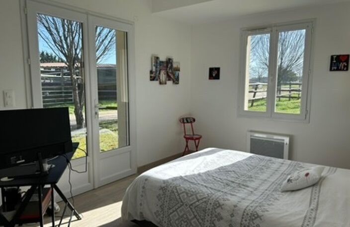 Domaine équestre de 8 hectares avec une belle villa de 150m² — photo 5
