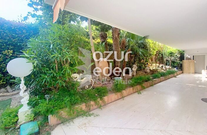 Cannes - Grand 2P Proche rue d'Antibes — photo 4