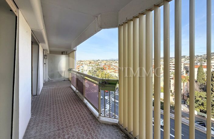 BANANE – 2 P EN ÉTAGE ÉLEVÉ AVEC TERRASSE DE 13 M² — photo 3