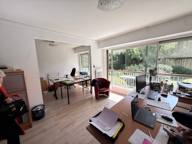 BUREAUX A LOUER SECTEUR GARE ANGERS — photo du bien