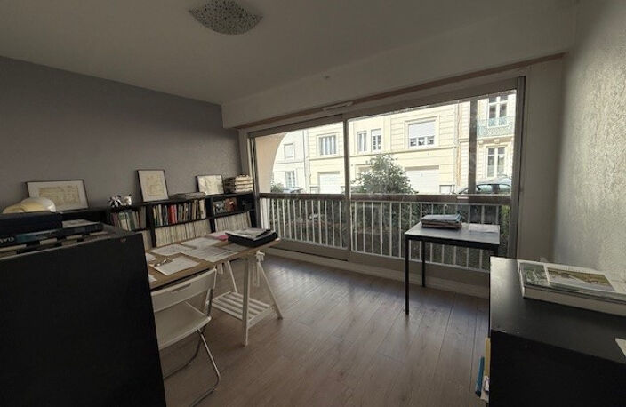 BUREAUX A LOUER SECTEUR GARE ANGERS — photo 3