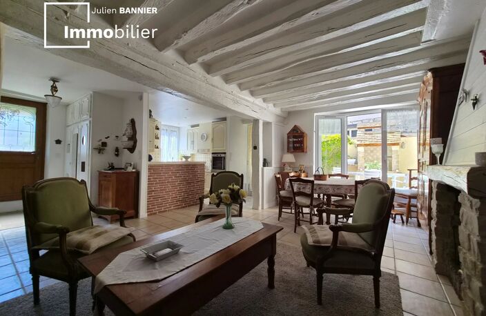 Maule hypercentre – Maison 112 m², 3 chambres, terrasse, dépendance à aménager et cave — photo 5