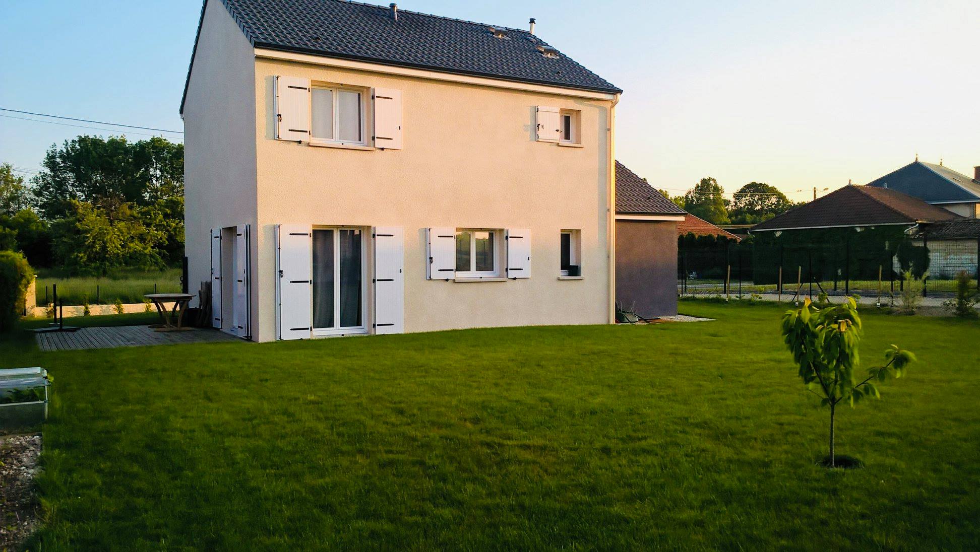 Terrain — Lacroix-Saint-Ouen