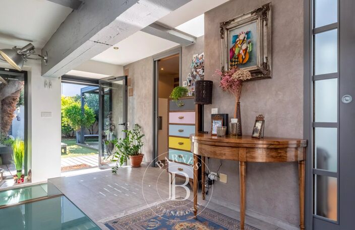 OULLINS CENTRE - Loft en duplex de 180 m² - 3 chambres - Jardin privatif de 70 m² — photo 2
