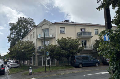 Appartement 3 pièces 1050 €