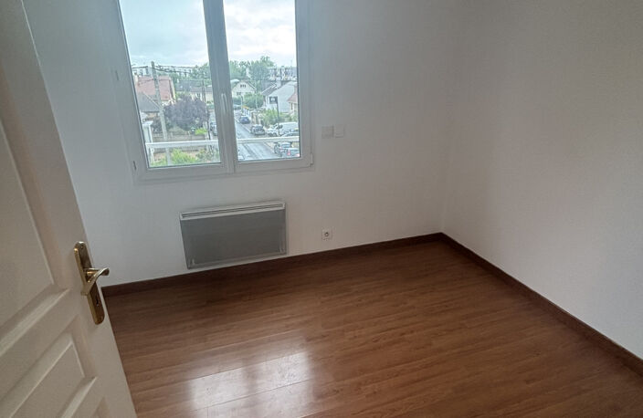 Appartement à louer à Ste Geneviève des Bois avec FLOR'IMMO — photo 5