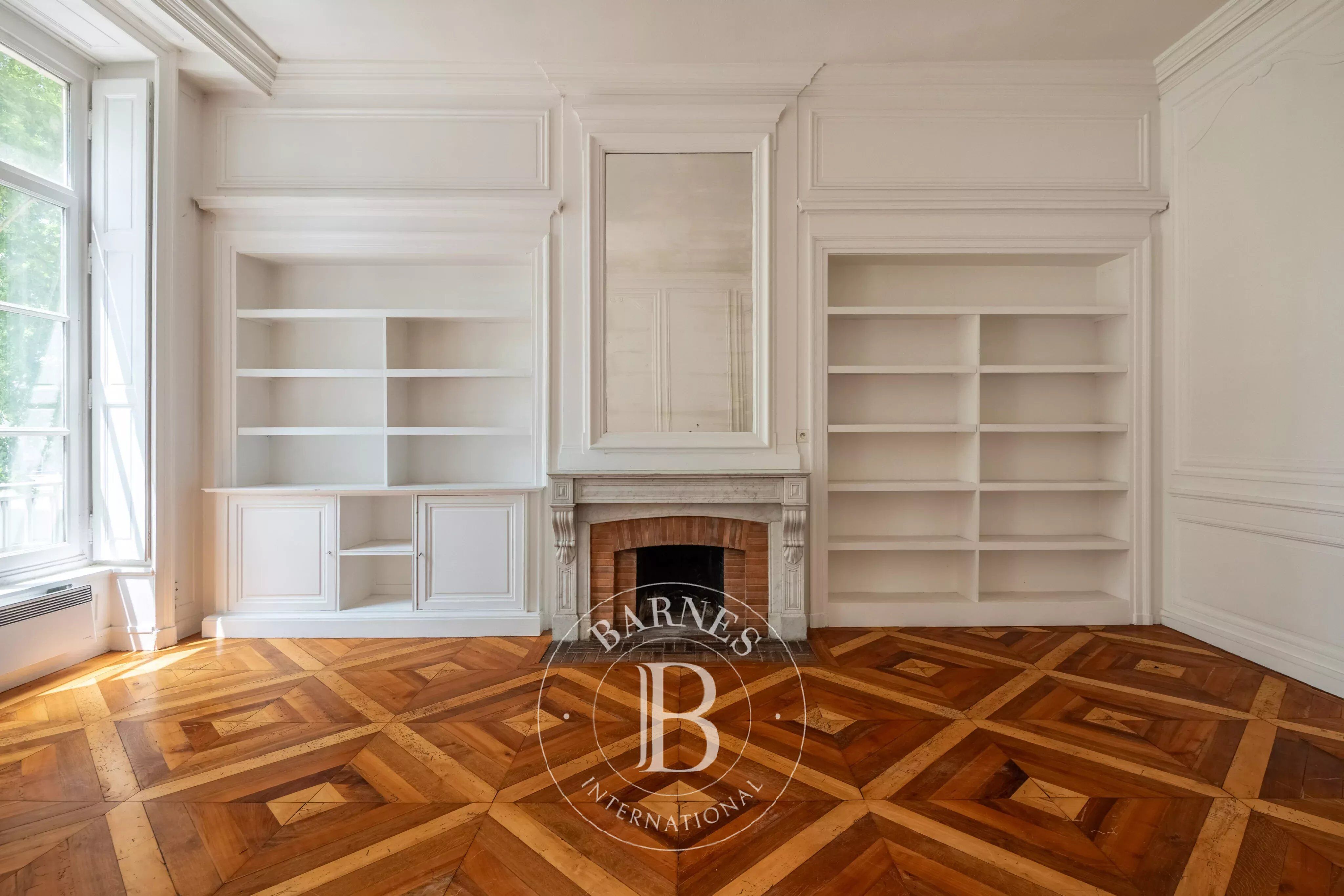 Appartement L T6