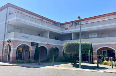 Commerce 3 pièces 490000 €