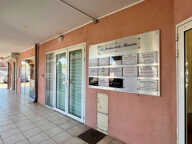 Local commercial Bouc Bel Air 81m² — photo 2