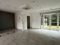 Local commercial Bouc Bel Air 81m² — photo 4