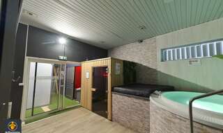 Commerce 5 Pièces 152 m² à vendre à Niort (79000)
