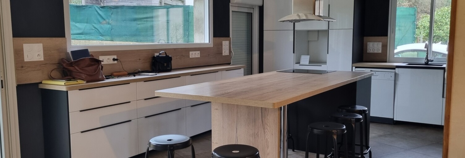 Maison 9 Pièces 147 m² à vendre à La Chapelle-Saint-Laud (49140)