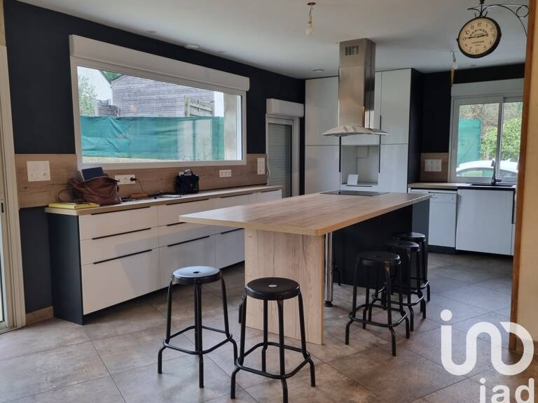 Vente Maison/villa 9 pièces — photo 1