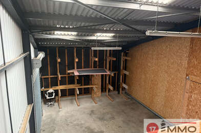 Local industriel  230500 €