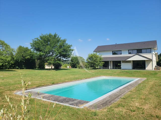 Maison Artigueloutan 6 pièce(s) 152 m2 — photo du bien