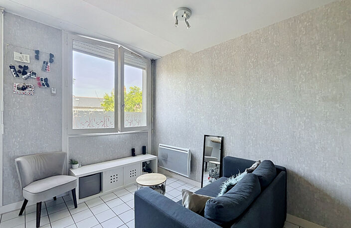 Appartement 2 pièces 1 chambre, quartier Sainte-Anne à Nantes. Place de parking. — photo 5