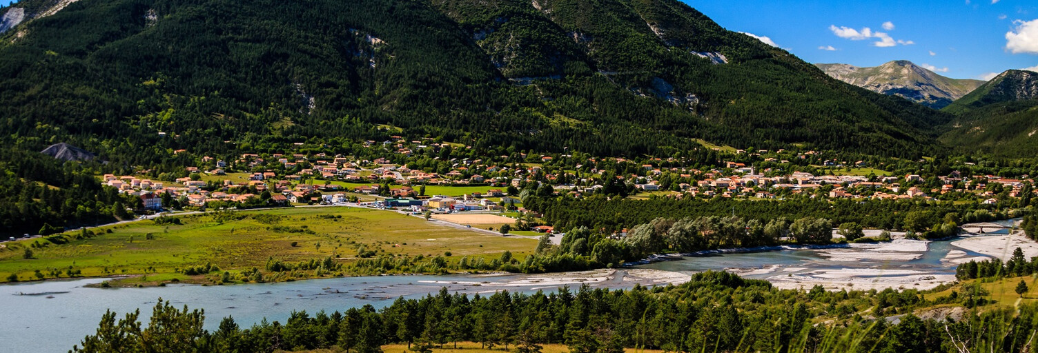 Terrain  1697 m² à vendre à Saint-André-les-Alpes (04170)