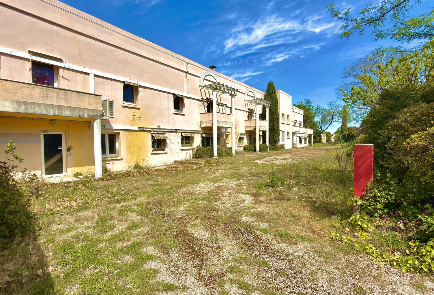 Ensemble immobilier à fort potentiel de transformation — photo 1