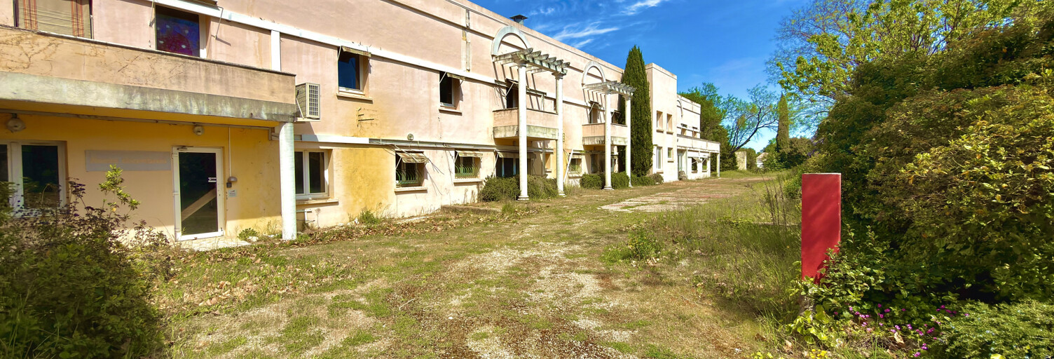 Immeuble  1065 m² à vendre à Pouzilhac (30210)