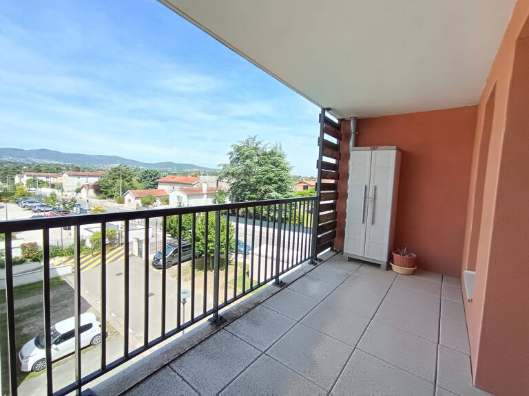T3 AVEC TERRASSE, GARAGE DOUBLE ET PARKING   CENTRE DE CRAPO — photo 1