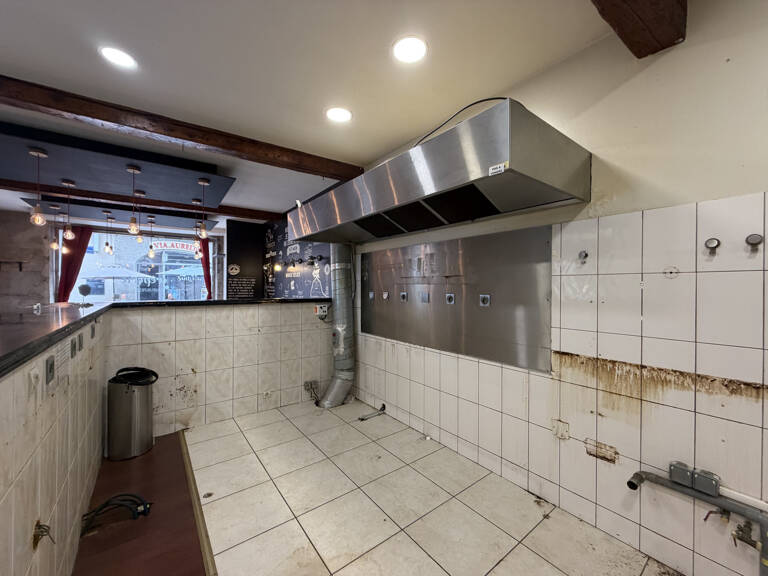 Local Commercial 96 m2 — photo 1