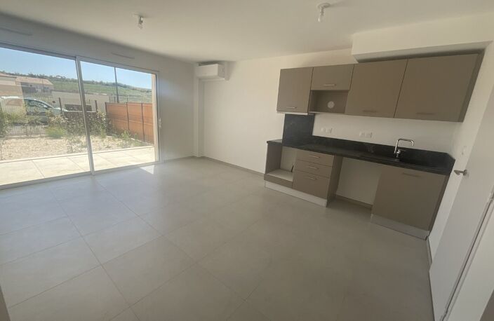 Villa — photo 2
