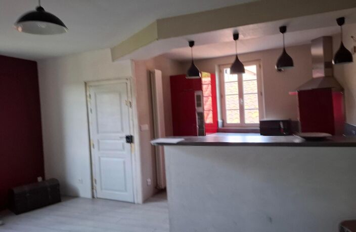 Remarquable immeuble de charme en pierres et colombages au coeur du centre historique , pour investisseurs — photo 4
