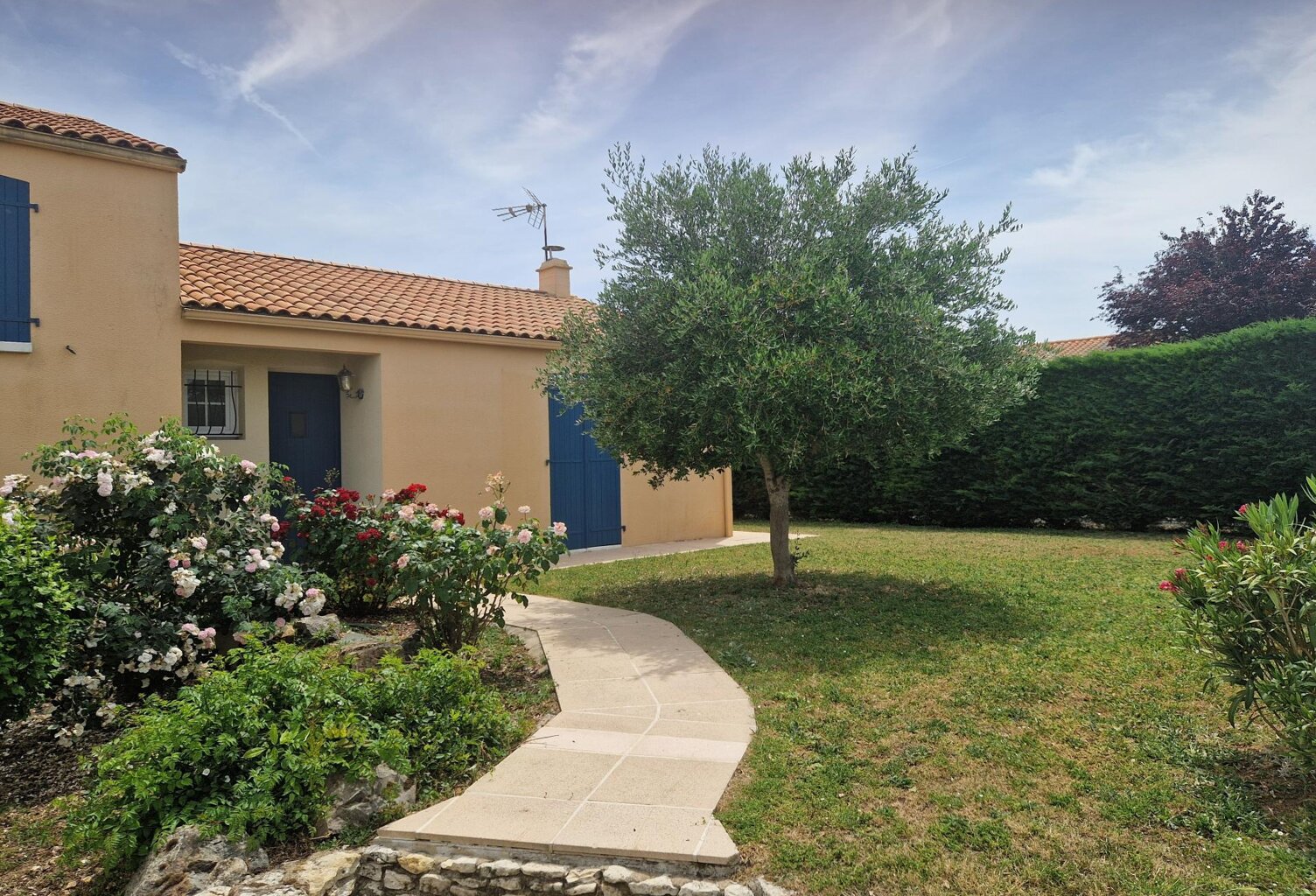 MAISON FAMILIALE DE 90m² AVEC SOUS-SOL — photo 1