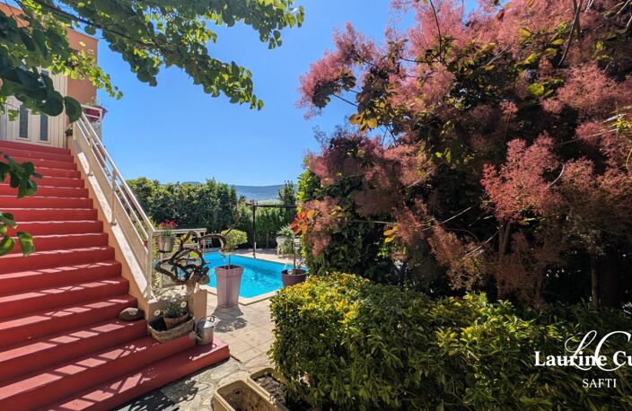 Maison T7 avec piscine — photo 2